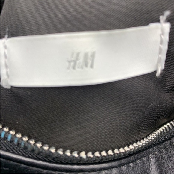 H&M Faux Leather Hobo Zip Top Shoulder Bag Purse Black EUC - Picture 3 of 4